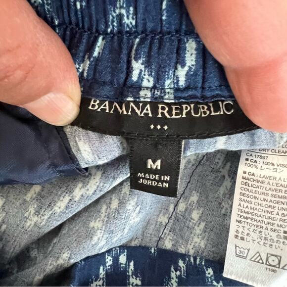 Banana Republic Blue Cream Batik Beach Coverup Drawstring Pants Women's size M - Picture 3 of 4